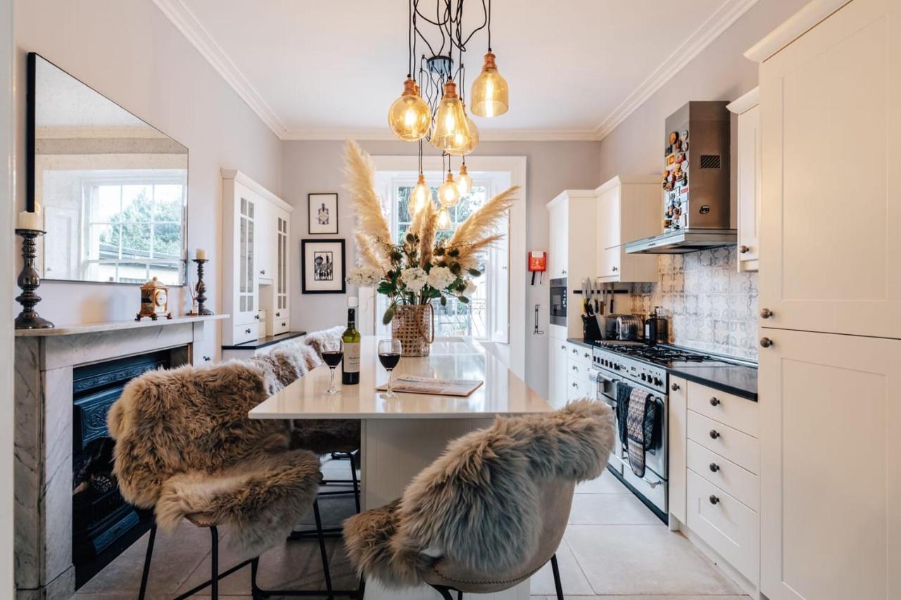 Central Townhouse With Garden & Free Parking Bath Exteriér fotografie